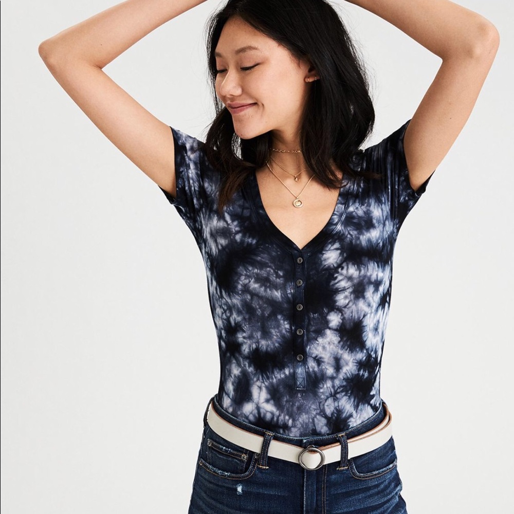 MUST GO! AEO soft & sexy henley bodysuit